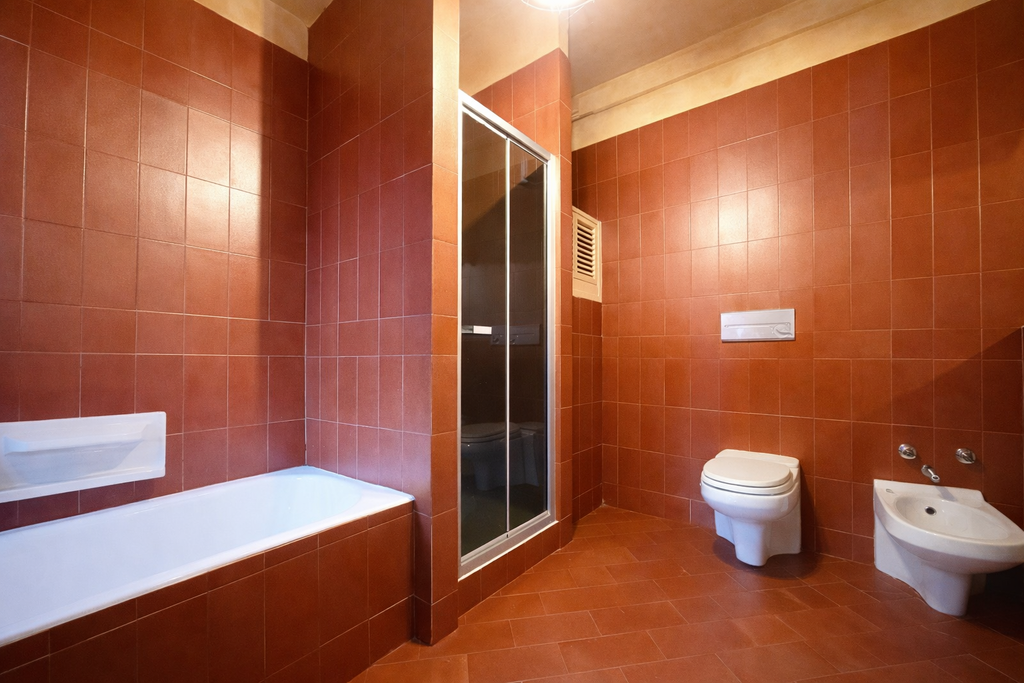 APPARTAMENTO IN TRIFAMILIARE