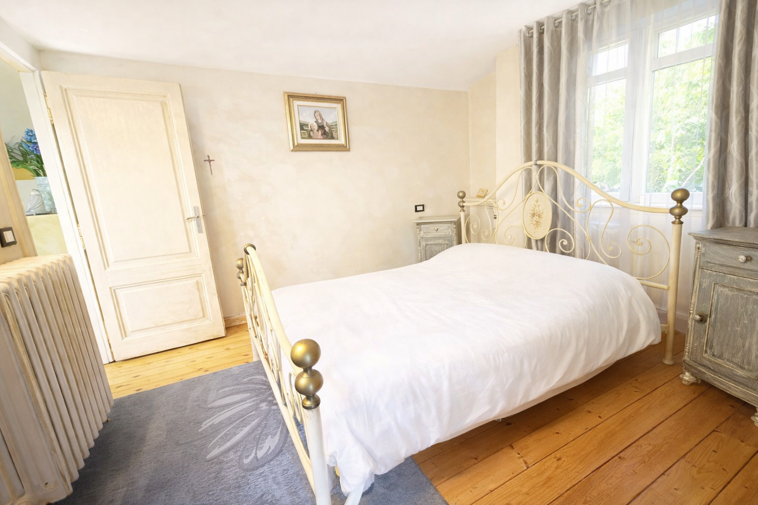 APPARTAMENTO IN TRIFAMILIARE