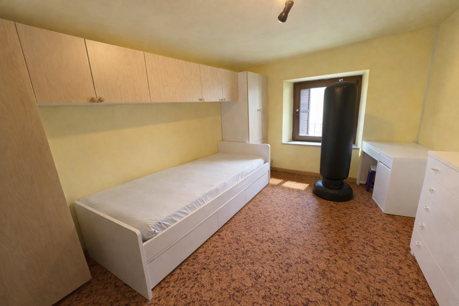 CASA SEMINDIPENDENTE
