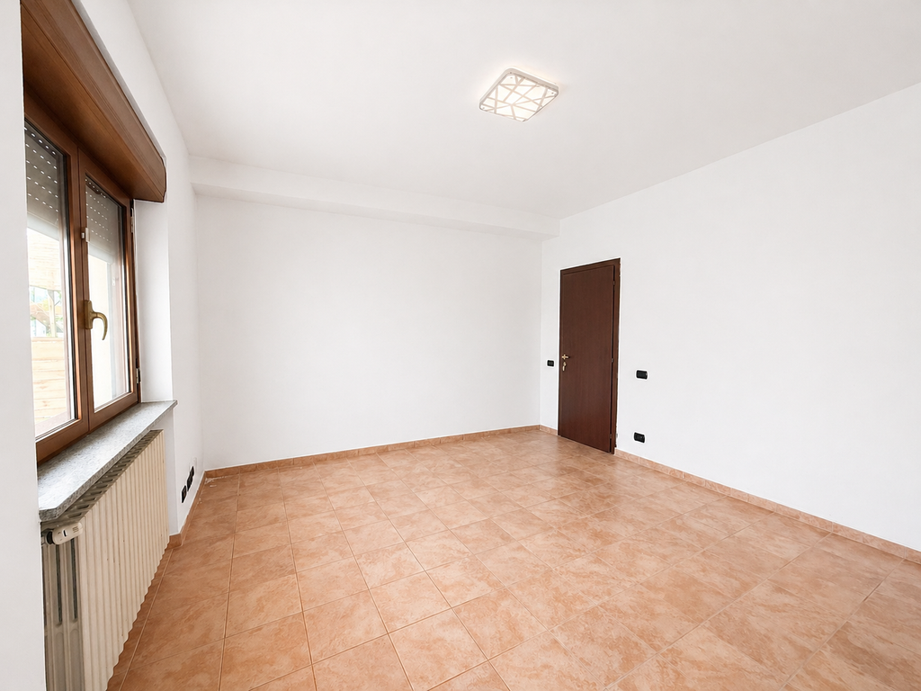 TRILOCALE CON TERRAZZO E BOX A CAPRIE