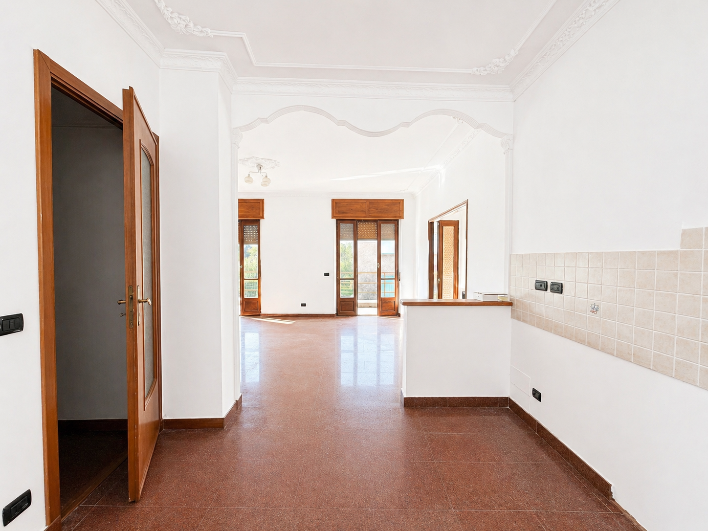 TRILOCALE CON TERRAZZO E BOX A CAPRIE