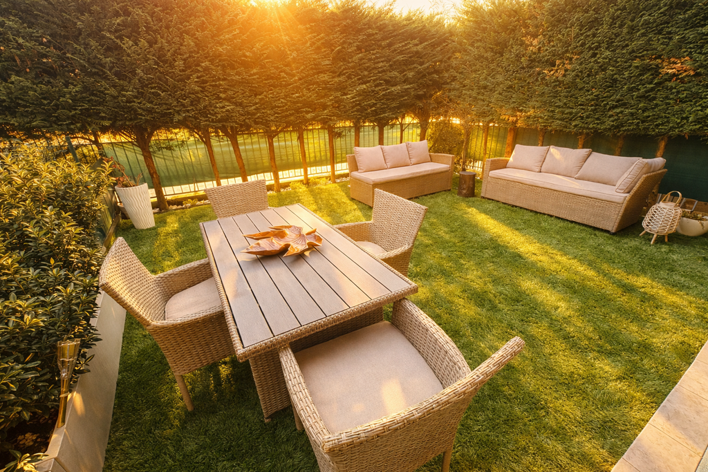 APPARTAMENTO CON GIARDINO PRIVATO