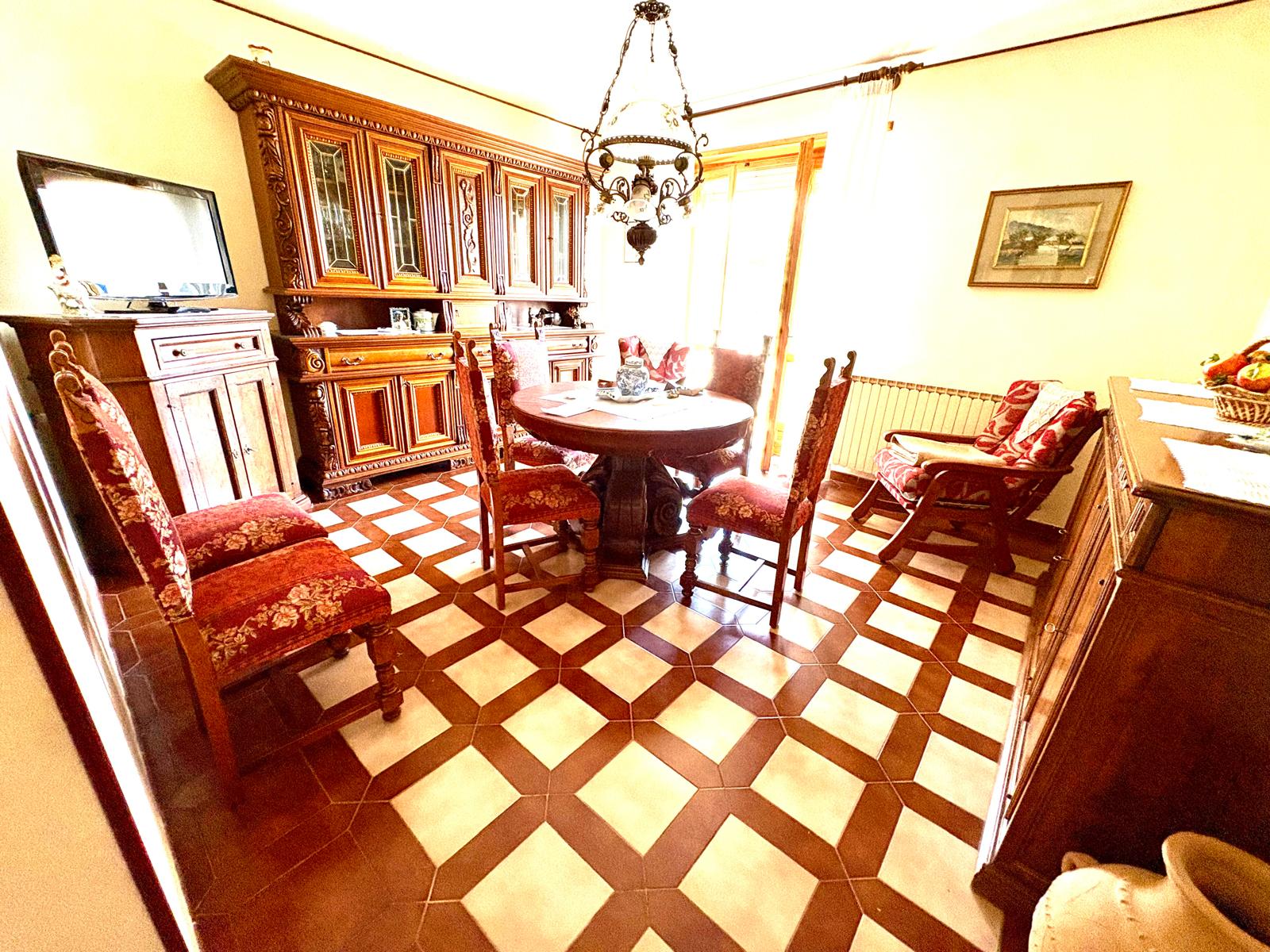 APPARTAMENTO  NEL CUORE DI SANT'AMBROGIO DI TORINO