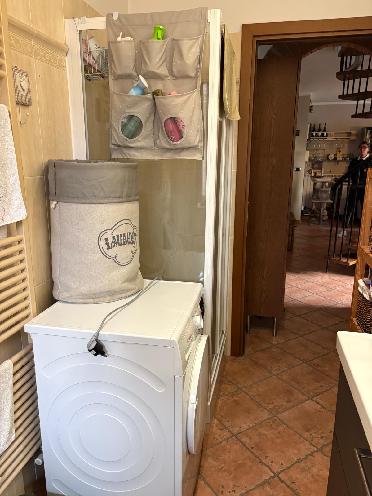 APPARTAMENTO CON BOX AUTO