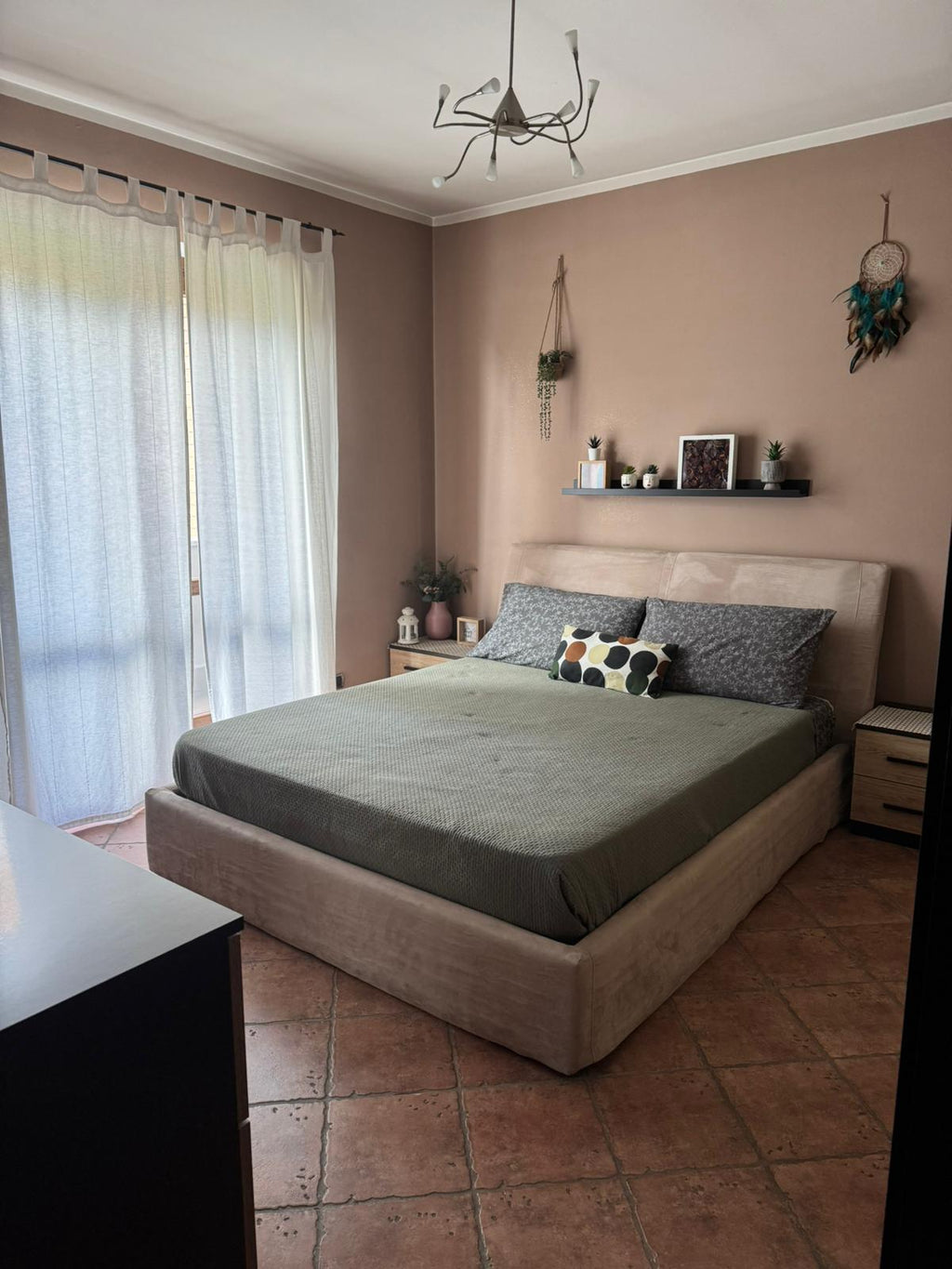 APPARTAMENTO CON BOX AUTO