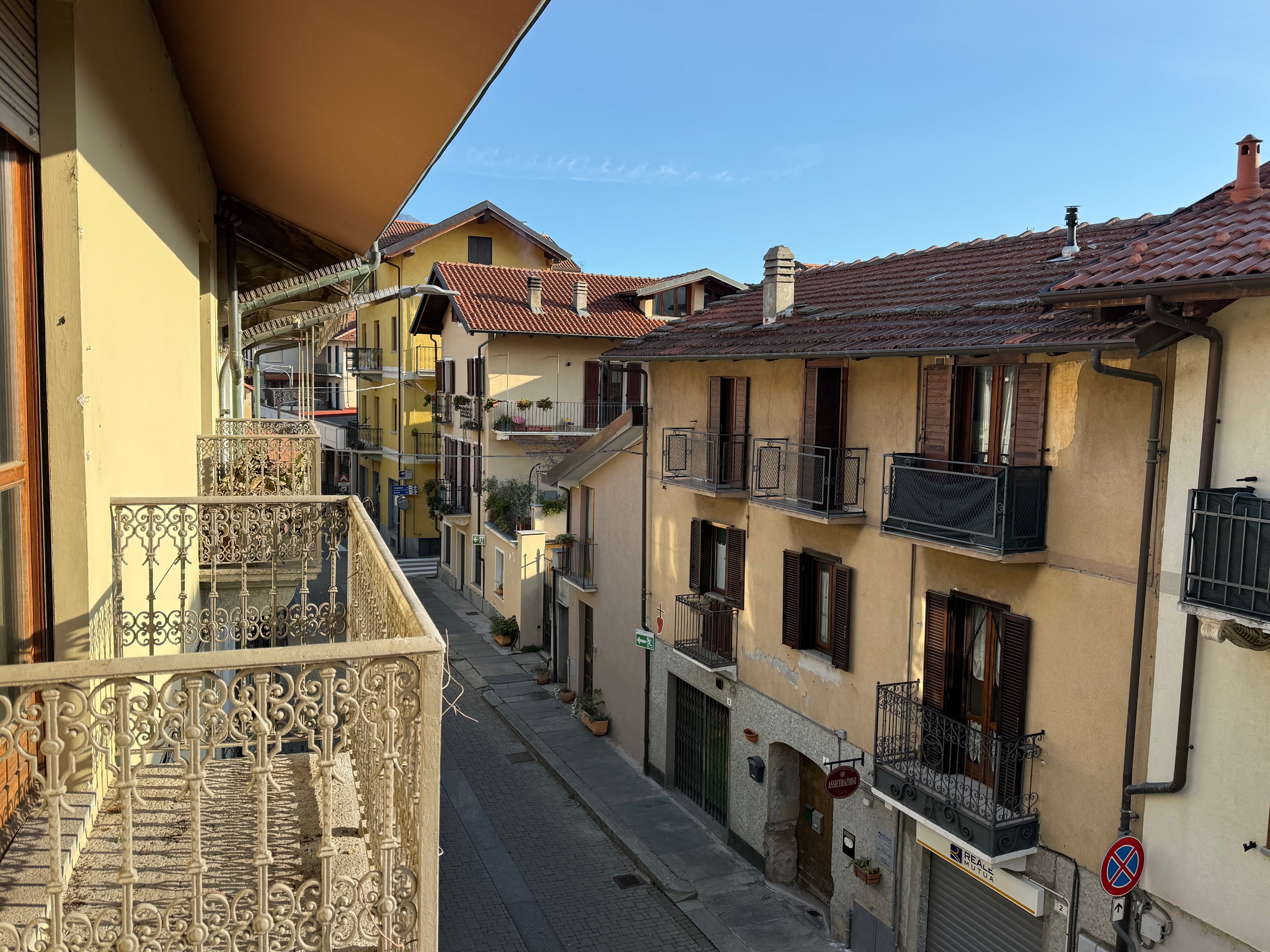 QUADRILOCALE IN AFFITTO