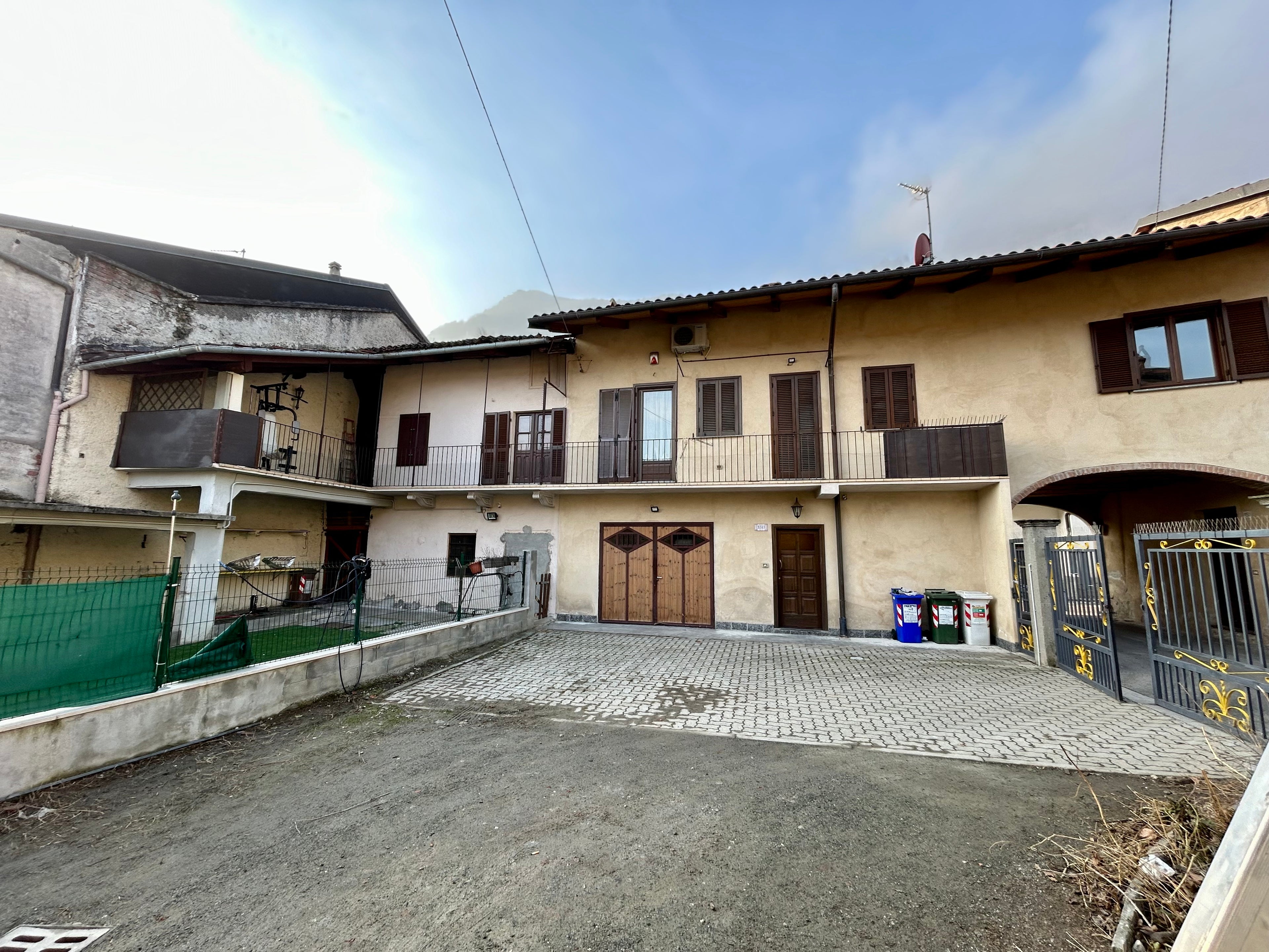 CASA SEMINDIPENDENTE IN AFFITTO A SANT'AMBROGIO DI TORINO