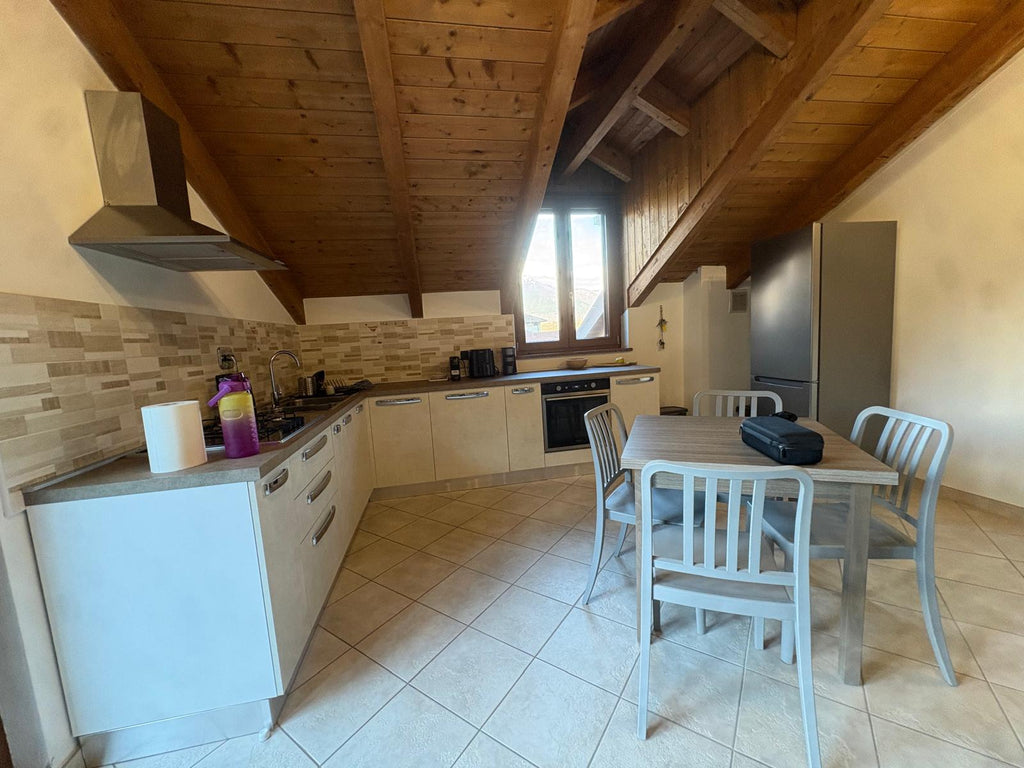 APPARTAMENTO IN  AFFITTO AL TERZO PIANO