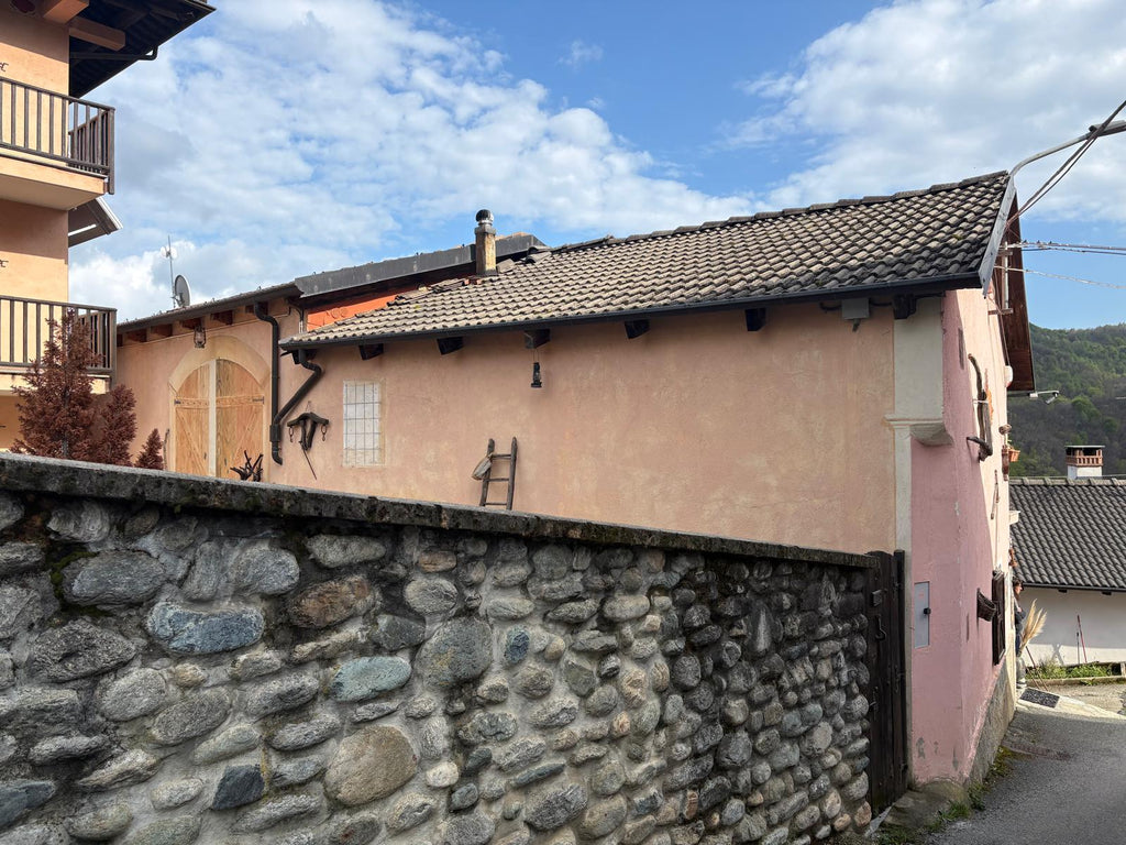 CASA SEMINDIPENDENTE GIAVENO