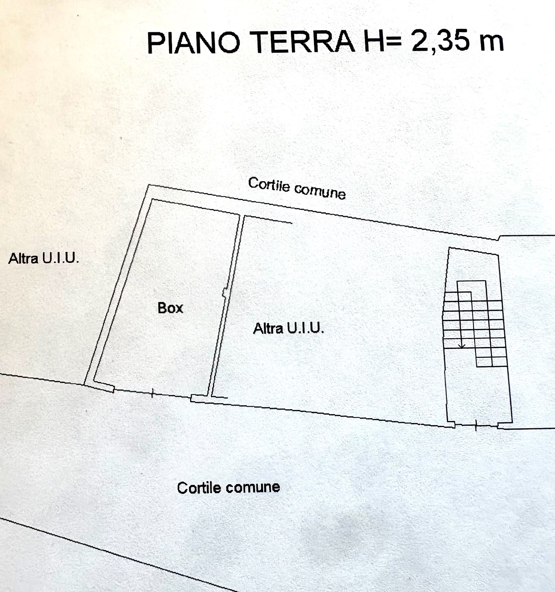 SANT'AMBROGIO ALLOGGIO TRILOCALE CON BOX AUTO