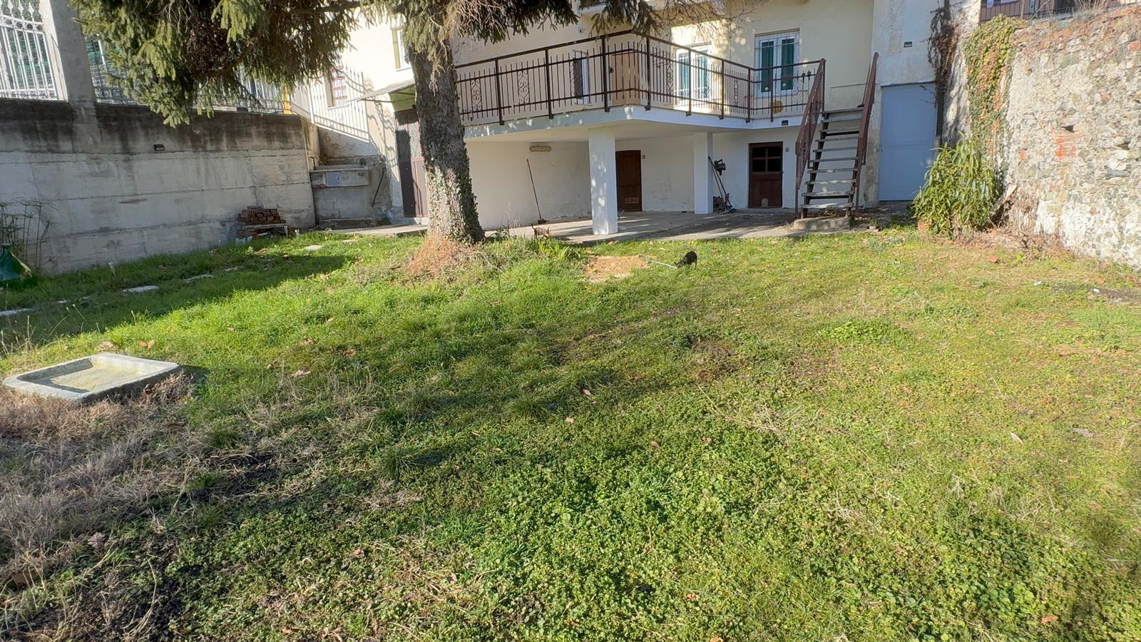 CASA INDIPENDENTE NEL CENTRO DI SANT'AMBROGIO DI TORINO