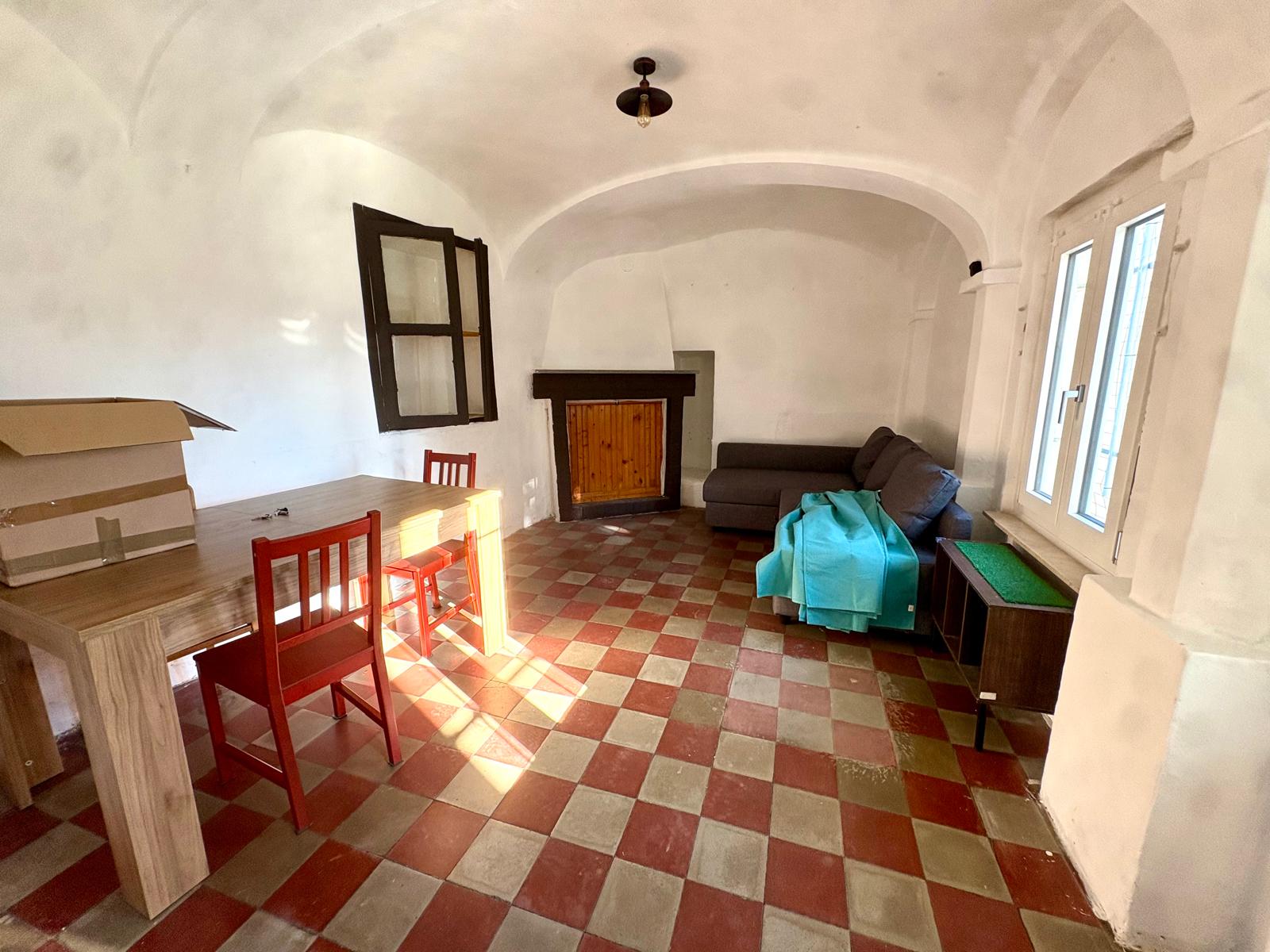 CASA INDIPENDENTE NEL CENTRO DI SANT'AMBROGIO DI TORINO