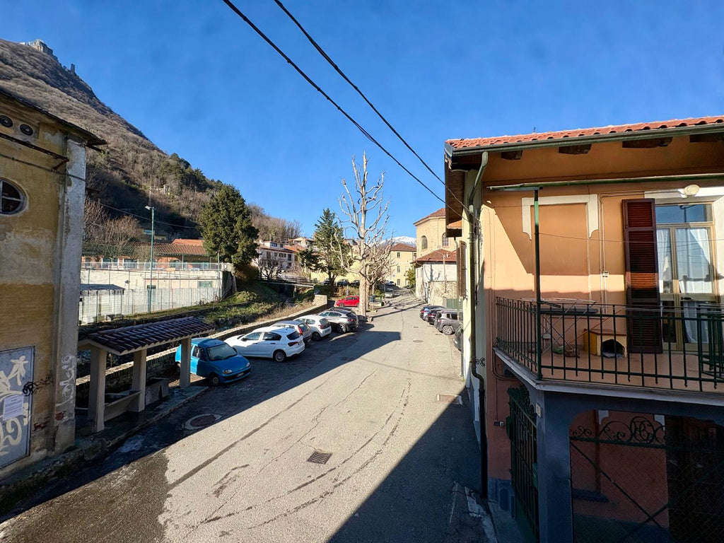CASA INDIPENDENTE NEL CENTRO DI SANT'AMBROGIO DI TORINO