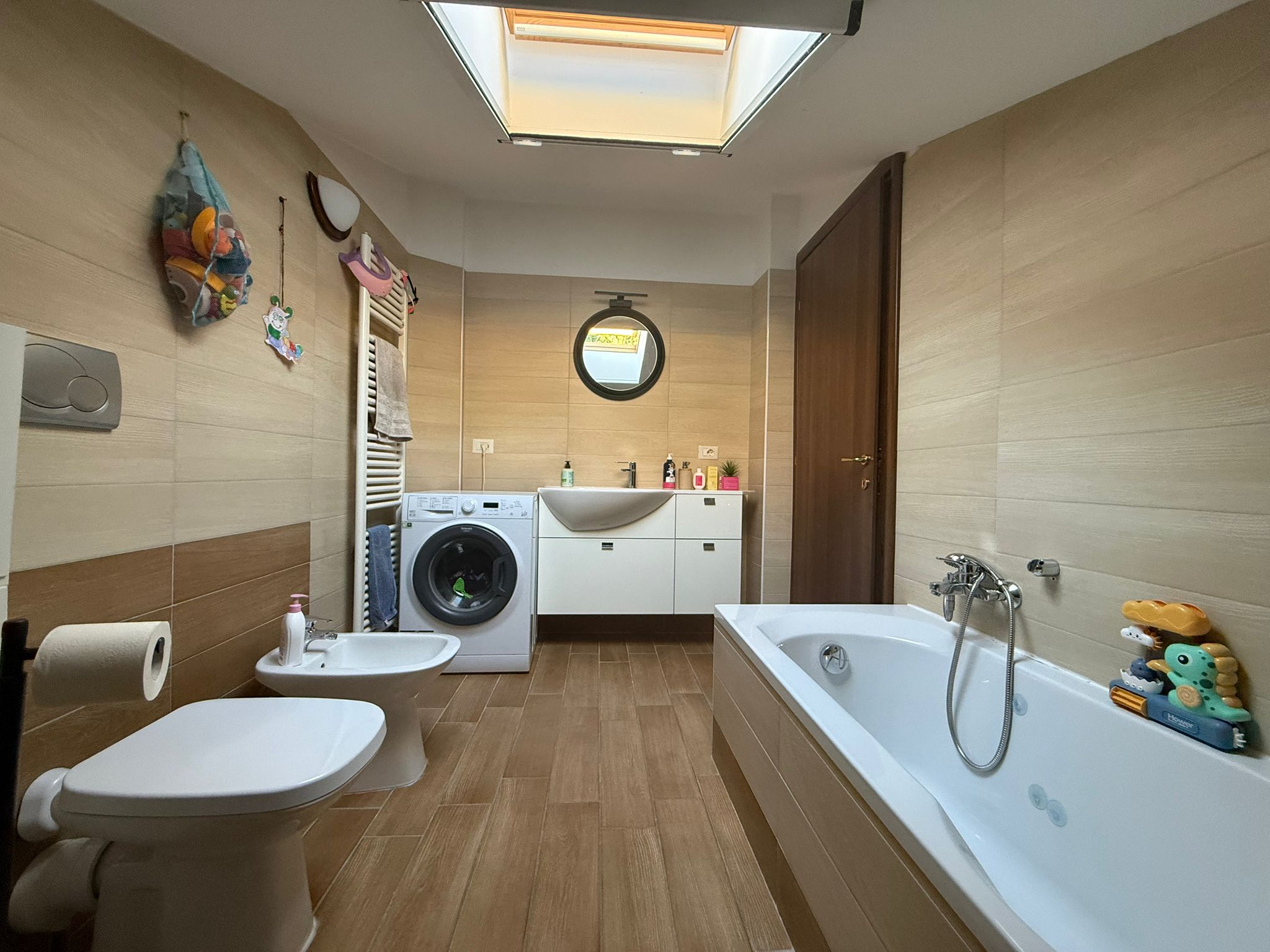 APPARTAMENTO CON TERRAZZO