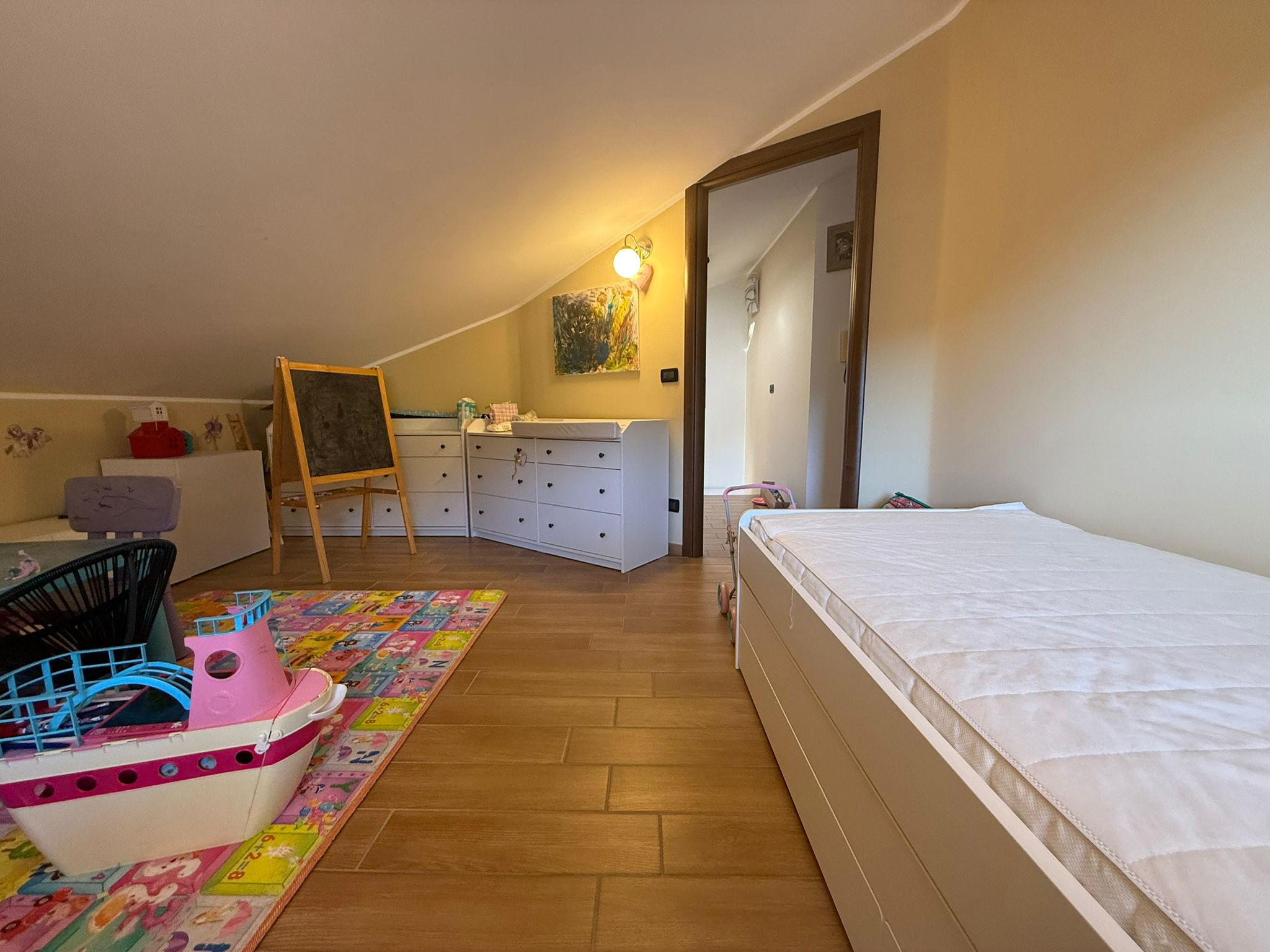 APPARTAMENTO CON TERRAZZO