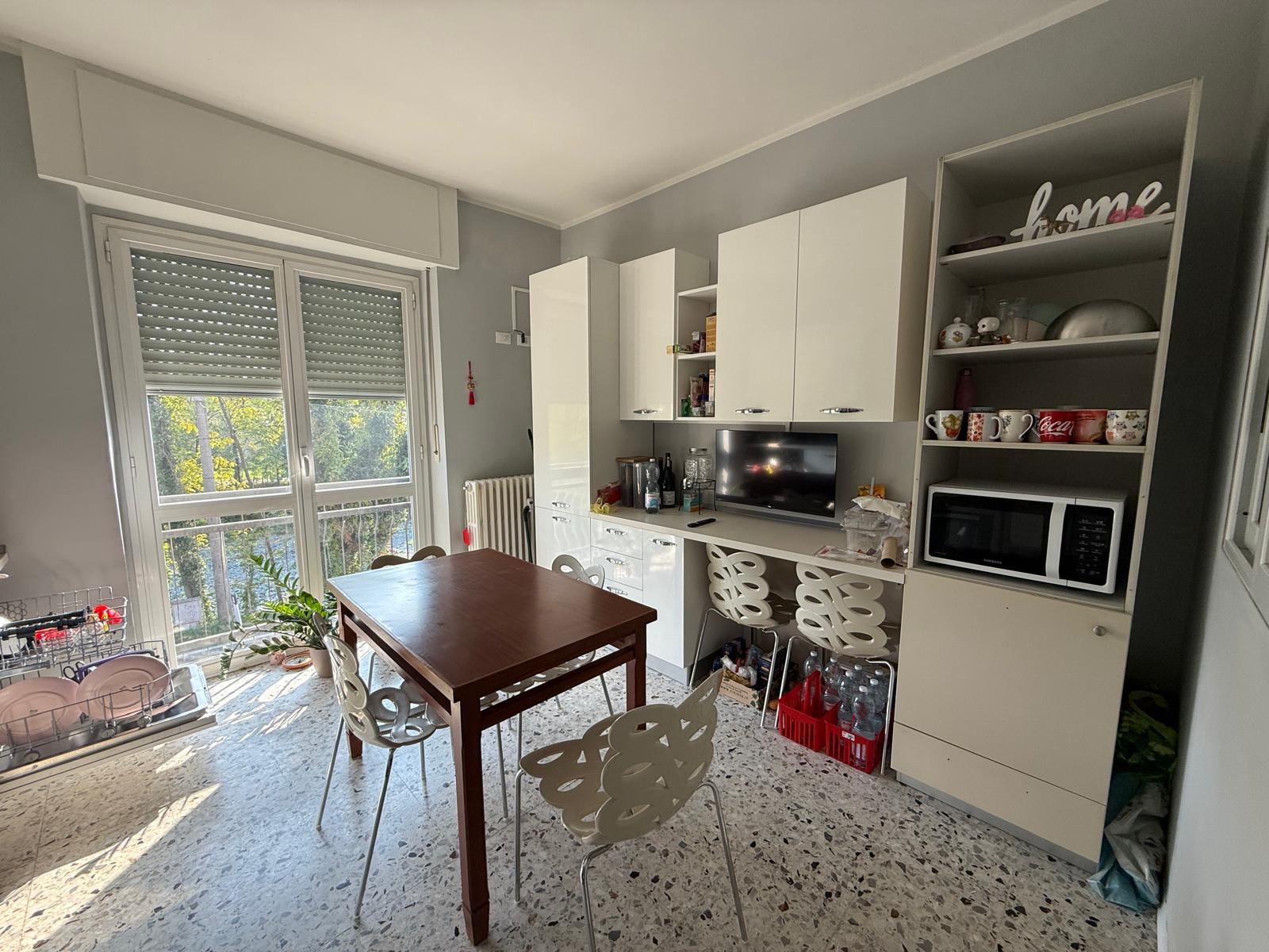 TRILOCALE IN AFFITTO