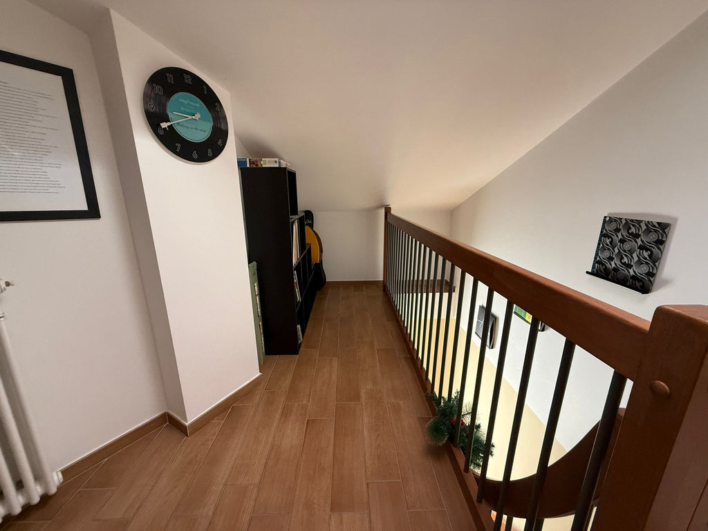 APPARTAMENTO CON TERRAZZO