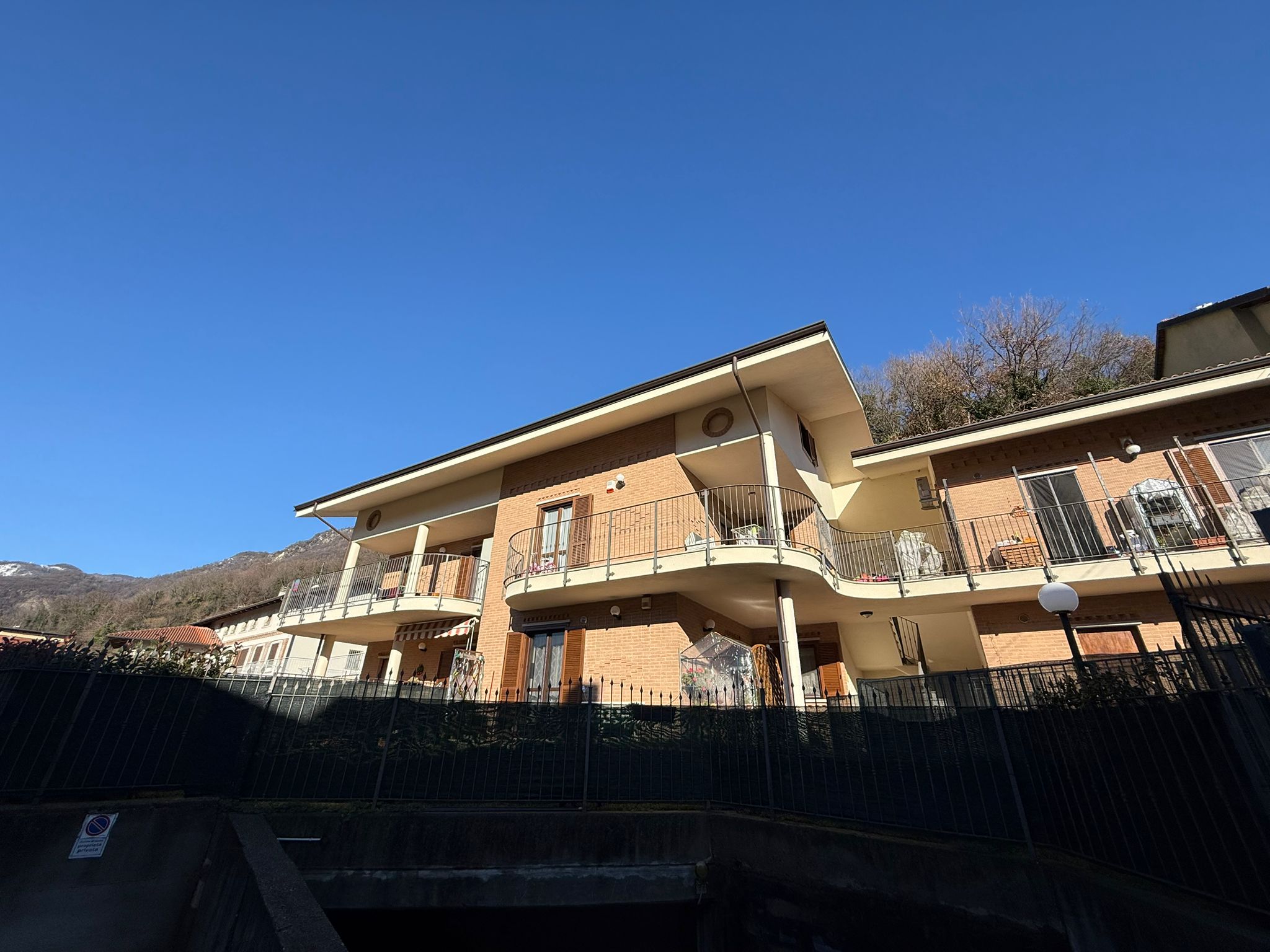 APPARTAMENTO CON TERRAZZO