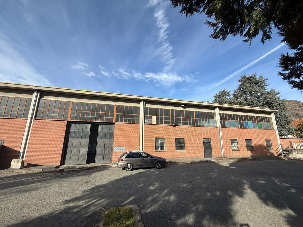 CAPANNONE INDUSTRIALE / ARTIGIANALE – 652 MQ CON AREA ESTERNA