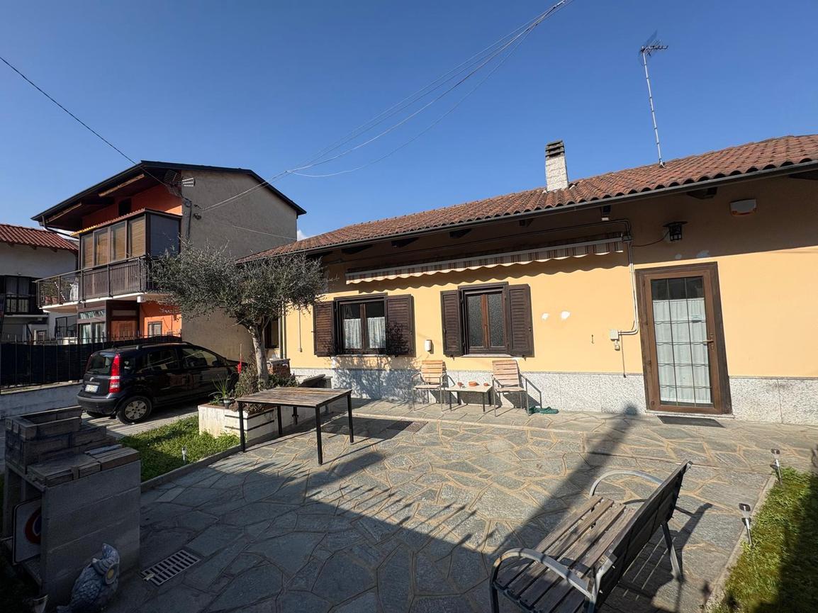 CASA INDIPENDENTE  A SANT'AMBROGIO DI TORINO