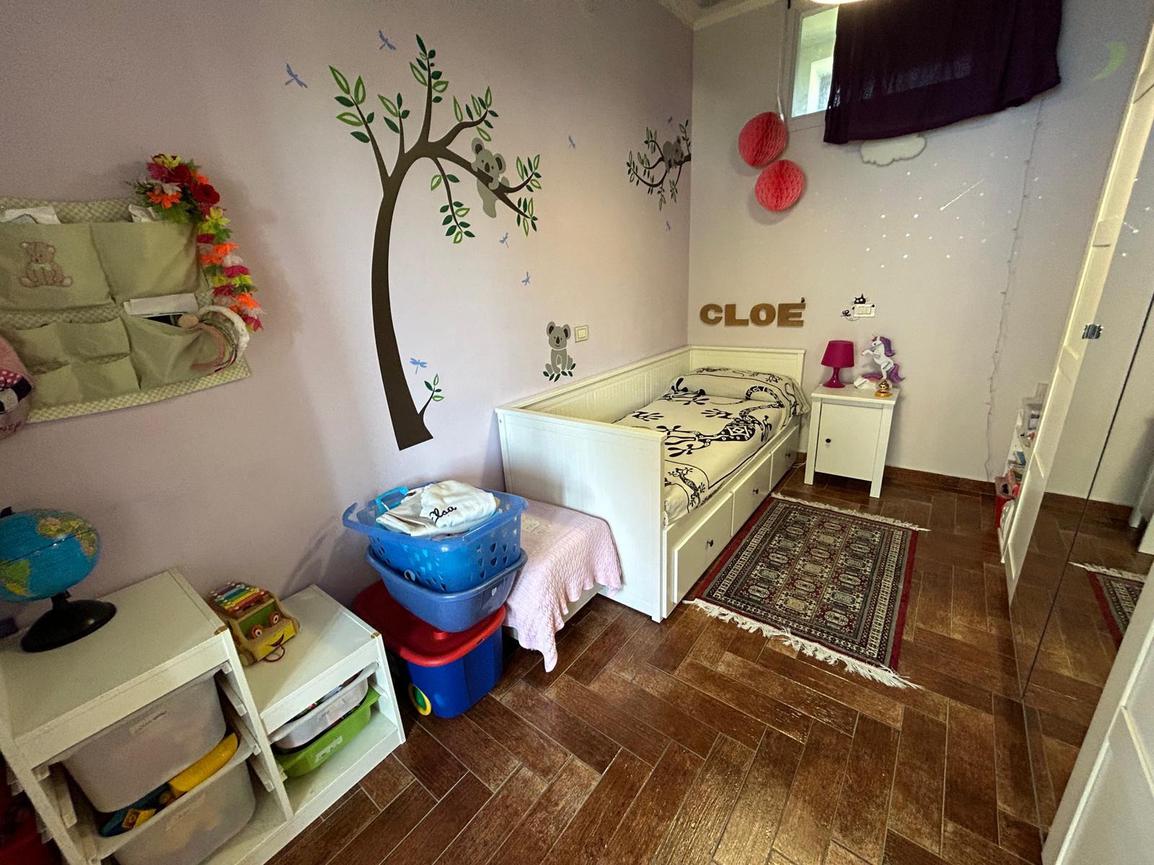 VILLA SU TRE LATI  A SANT'AMBROGIO