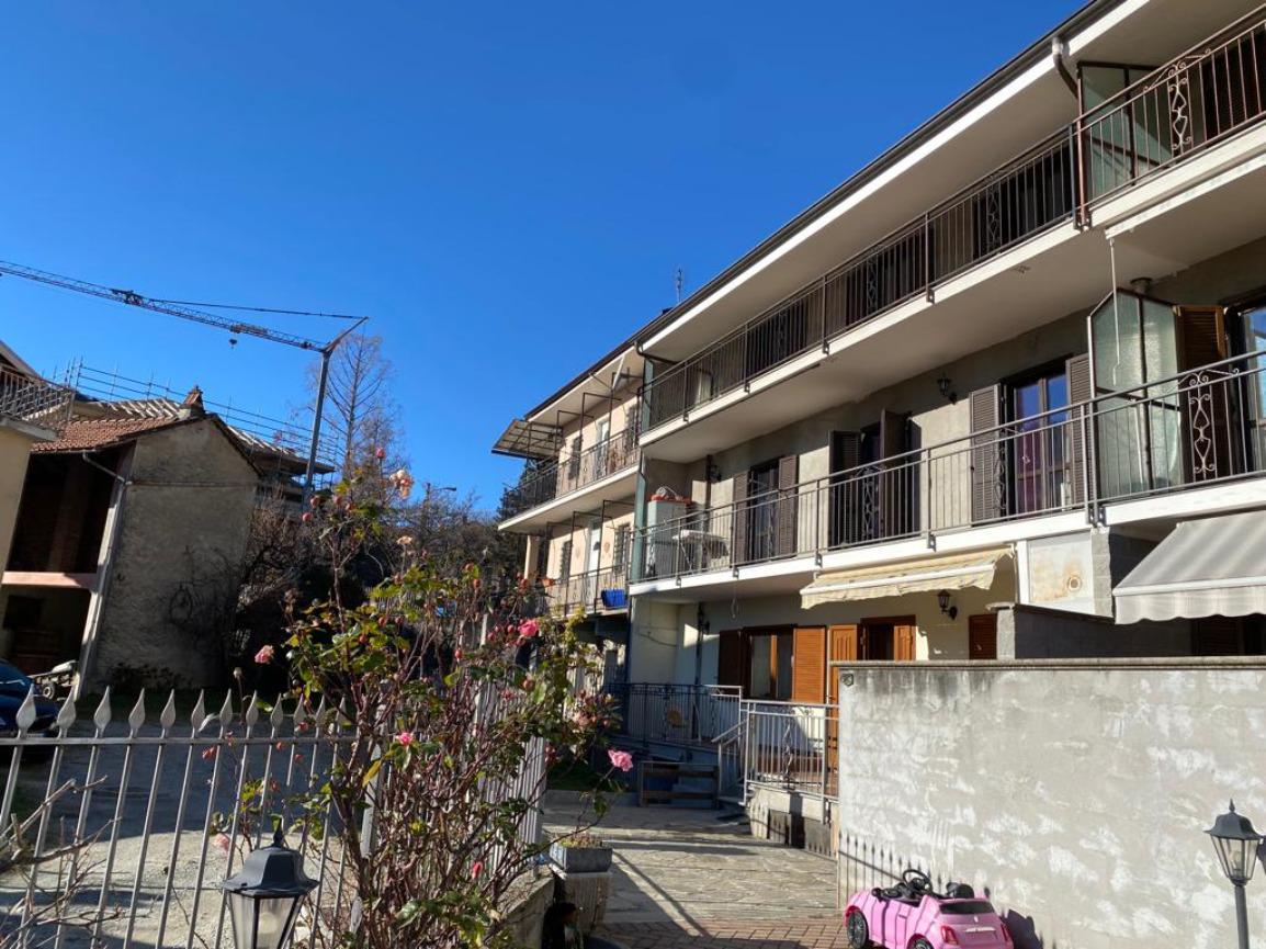 CASA SEMINDIPENDENTE COMPLETAMENTE RISTRUTTURATA