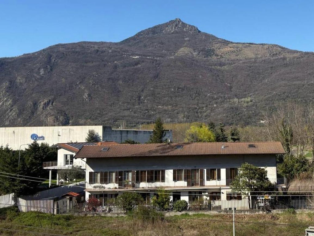 VILLA BIFAMILIARE LIBERA SU 4 LATI A SANT'AMBROGIO DI TORINO