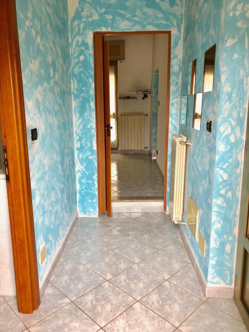 CASA SEMINDIPENDENTE  NEL CUORE DI SANT'AMBROGIO