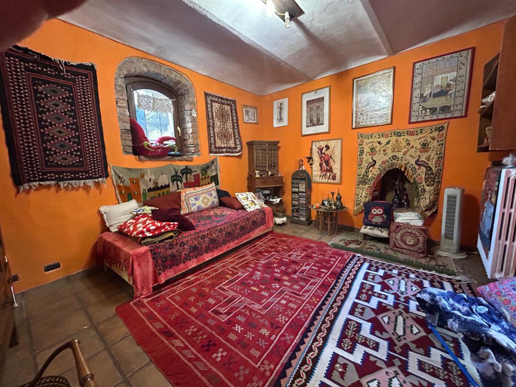 CASA SEMINDIPENDENTE NEL CUORE DEL CENTRO STORICO