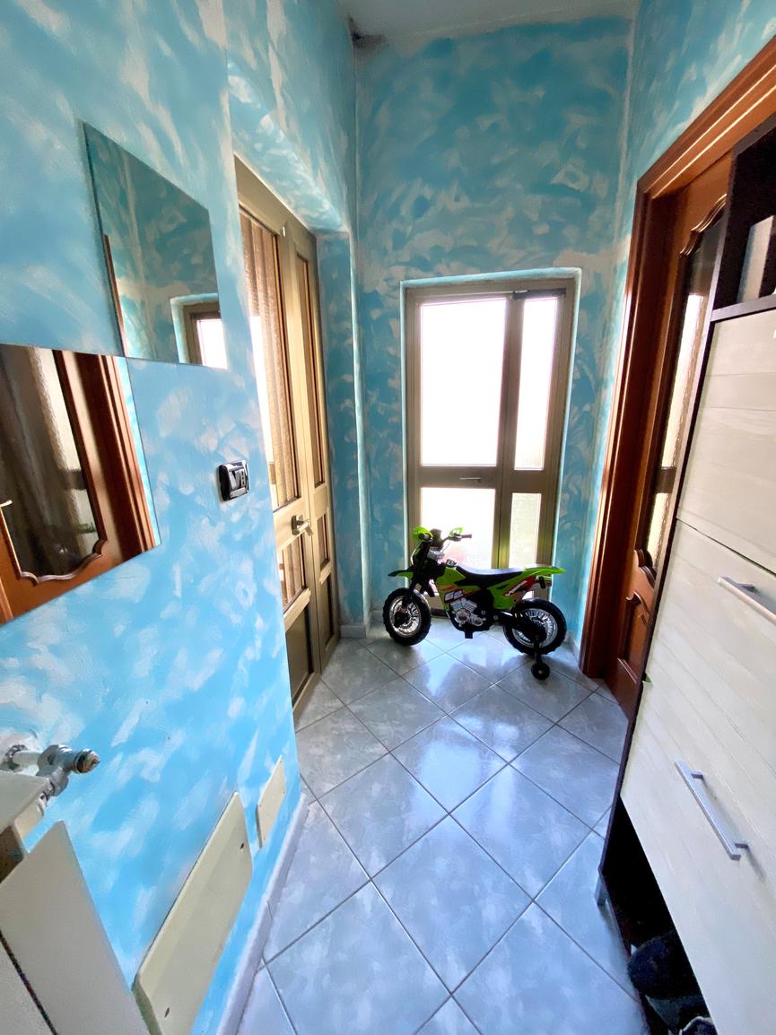 CASA SEMINDIPENDENTE  NEL CUORE DI SANT'AMBROGIO