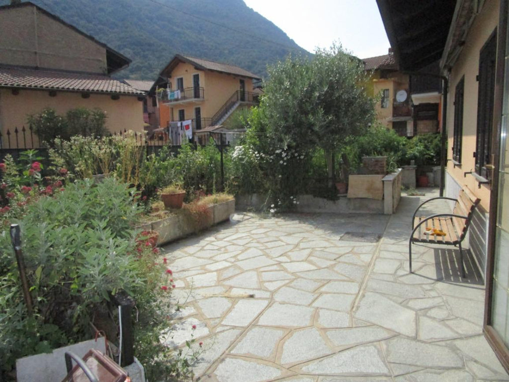 CASA INDIPENDENTE  A SANT'AMBROGIO DI TORINO