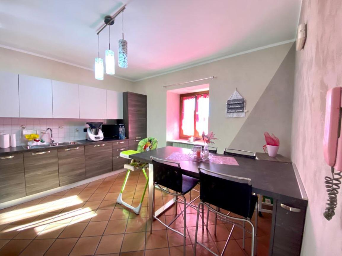 CASA SEMINDIPENDENTE COMPLETAMENTE RISTRUTTURATA