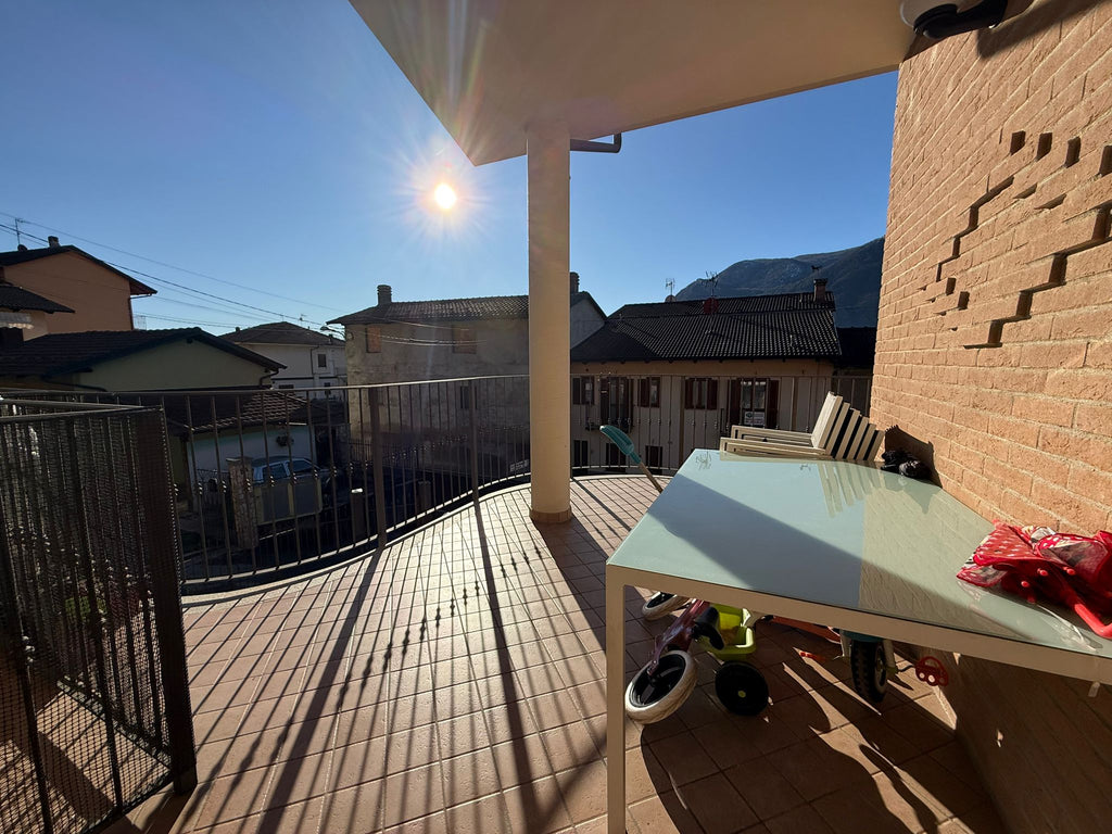 APPARTAMENTO CON TERRAZZO